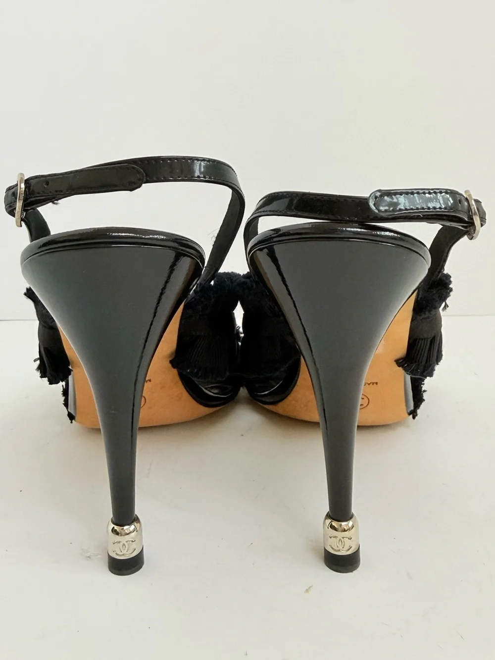 Chanel 12P Black Patent Fringe Bow Slingback Heels CC Logo Sandals EU 39